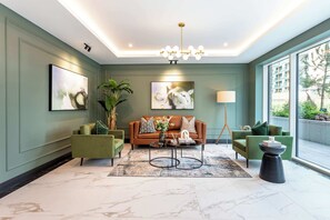 Basic Apartment, 1 King Bed | Interior