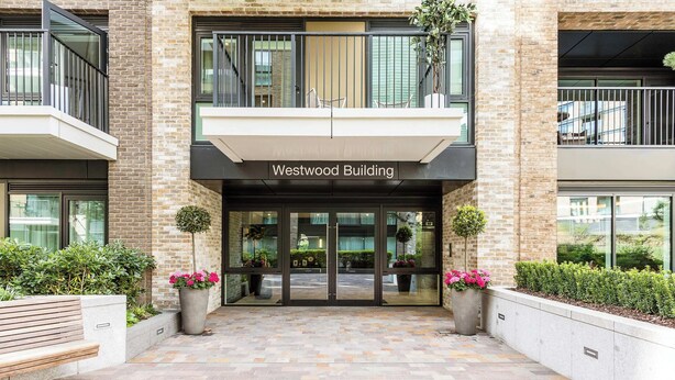 Basic Apartment, 1 King Bed | Exterior - Modern Chelsea Apartment (London)