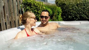 Baignoire à remous extérieure