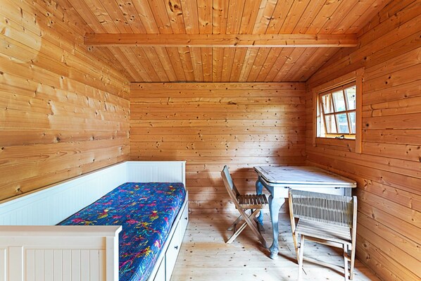 Basic Apartment, Multiple Beds | Interior