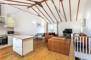 Basic-Haus, 2 Doppelbetten | Wohnbereich