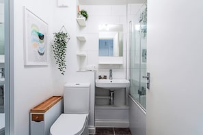 Bathroom - London Docklands Retreat (London)