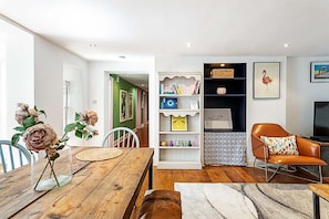 Apartment | Living room