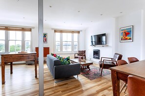 Apartment | Living room