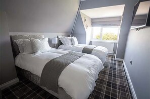 4 dormitorios, tabla de planchar con plancha, wifi y ropa de cama