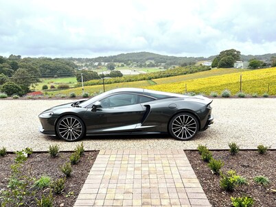 Adelaide Hills luxury cottage with sauna and heated pool 20 mins from Adelaide