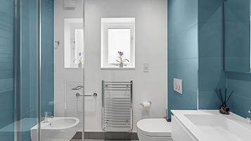 Basic House, Multiple Beds | Bathroom | Shower, hair dryer, towels, soap