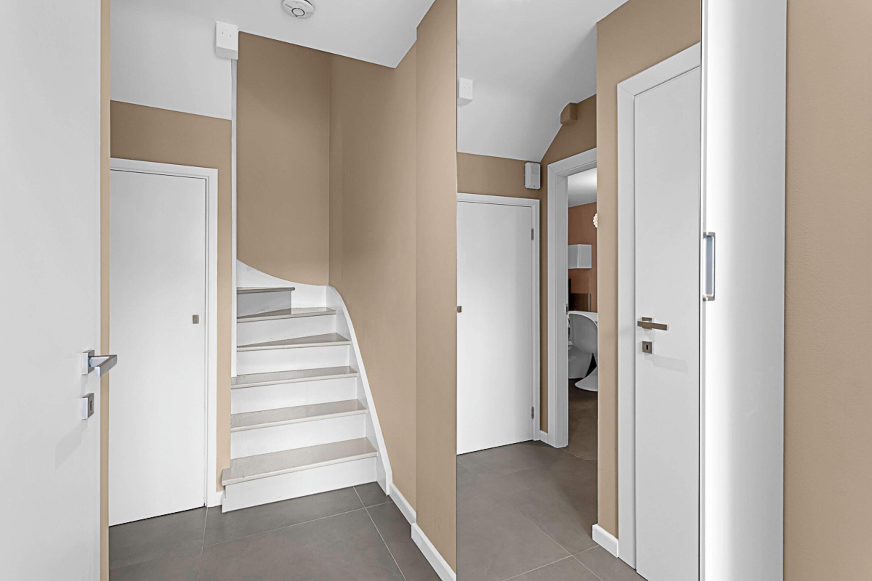 Basic House, Multiple Beds | Interior