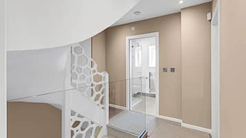Basic House, Multiple Beds | Interior