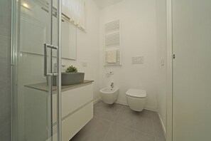 Villa | Bathroom