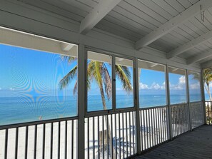 Property grounds - Seas The Day at this Bonita Beach Cottage directly on the beach 2 story views ! (Bonita Springs)