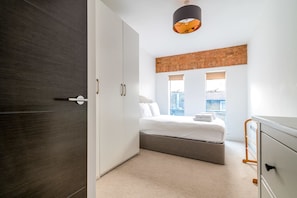 Apartamento básico, 1 cama King | 1 quarto, espaço de trabalho para notebook