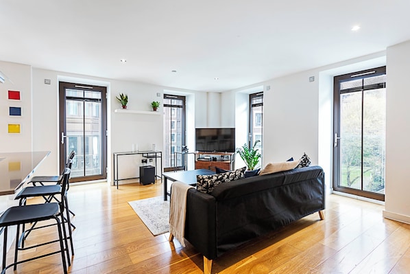 Basic Apartment, 2 Double Beds | Living area