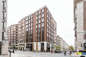 Basic Apartment, 2 Double Beds | Point of interest - Gorgeous Westminster Flat (London)