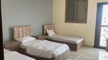 5 Schlafzimmer, Bügeleisen/Bügelbrett, WLAN, Bettwäsche