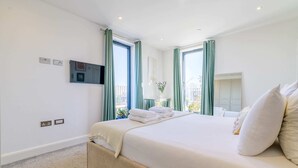 Unclassified image, 3 of 24, button - Penthouse With Views Of Alexandra Palace (London)