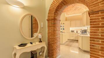 Deluxe Apartment | Private kitchen | Full-sized fridge, microwave, oven, stovetop