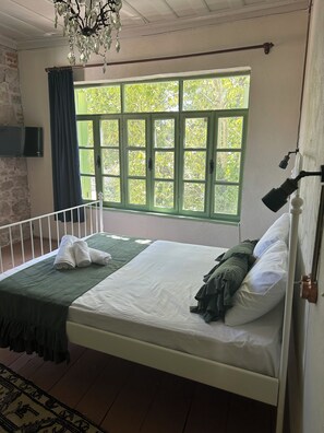 Habitación Deluxe | 1 dormitorio, sábanas de algodón egipcio, ropa de cama de alta calidad