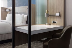 1 bedroom, soundproofing, free cots/infant beds, free WiFi - SpringHill Suites by Marriott Pleasanton (Pleasanton)