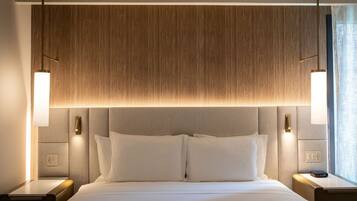 1 bedroom, premium bedding, minibar, in-room safe