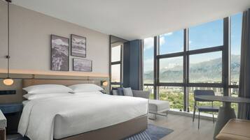 Mountain View Room | Premium bedding, down duvets, in-room safe, individually decorated