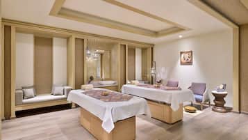 Couples treatment room(s), hot tub, body treatments, hydrotherapy