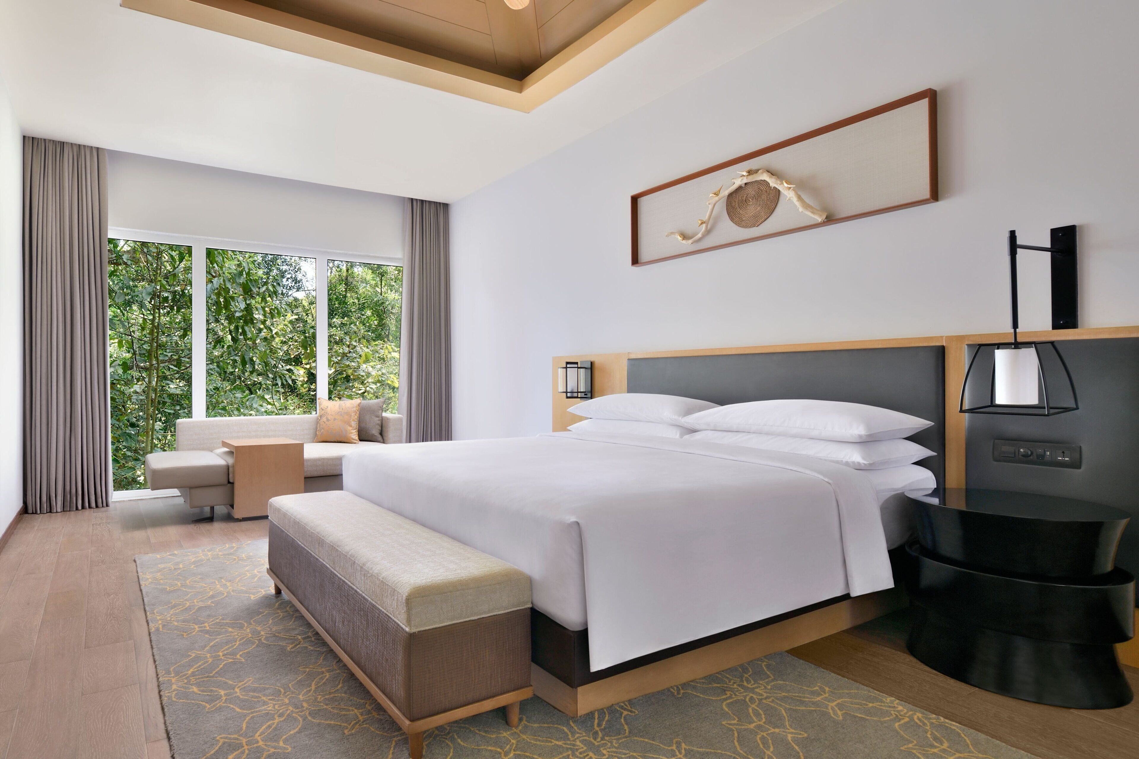 Plantation, 1 Bedroom Suite, 1 King Bed , Sofa Bed, Garden View, Balcony