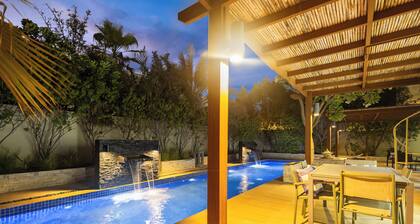 LUX The Meadows 5 Bed Villa