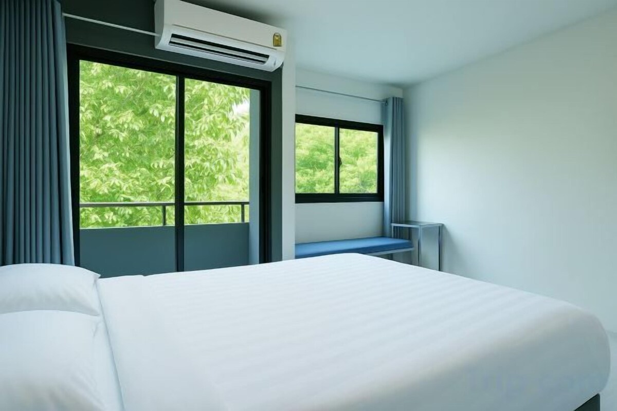 1 habitación y artículos del minibar gratis 