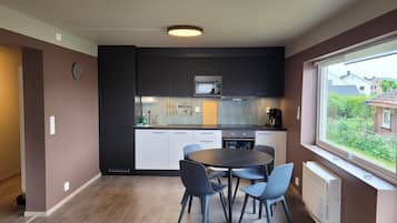 Tủ lạnh, lò vi sóng, lò nướng, bếp nấu