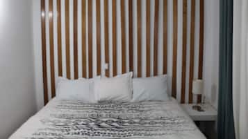 1 bedroom, WiFi (free), bed sheets