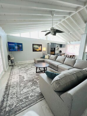 Smart TV - Riverside Oasis with Hot Tub! (Daytona Beach)