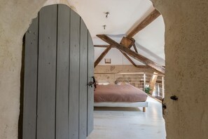 5 soverom, strykejern/-brett, reiseseng for barn og wi-fi (inkludert)