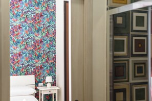 Wi-Fi de cortesia, roupa de cama
