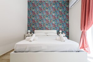 واي فاي مجانًا وملاءات أسرّة