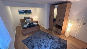 2 habitaciones, cuna de viaje, wifi y ropa de cama
