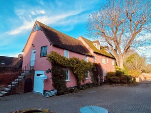 Exterior - Spacious Tudor Cottage with Beautiful Garden  (Dedham)