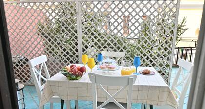 IzzHome Holiday Terrace