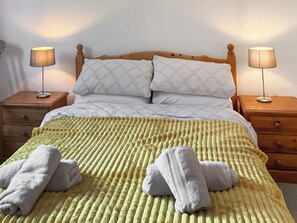 2 bedrooms, free WiFi, bed sheets