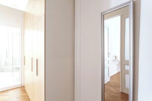 Interior - Central Pula: Charming Historic Gem with Modern Comforts (Pula)