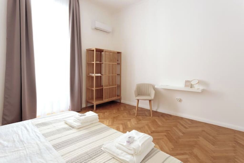 In-room safe, iron/ironing board, free WiFi, bed sheets