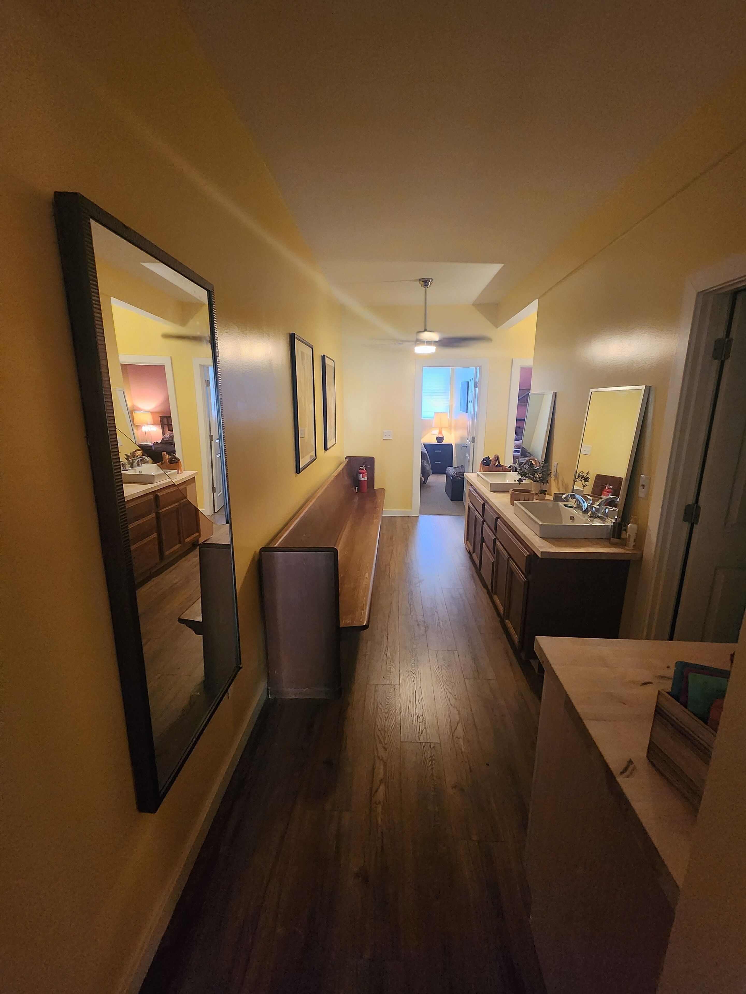 The 3R NORTHEAST SUITES