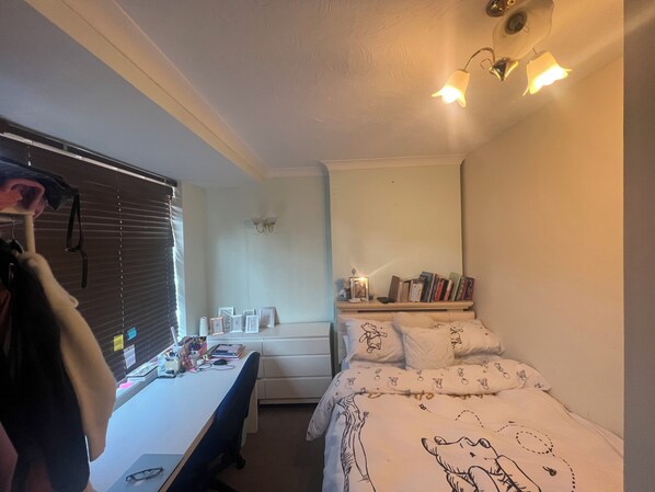 1 bedroom, WiFi, bed sheets