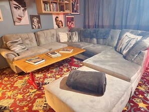 TV, fireplace, table football, stereo