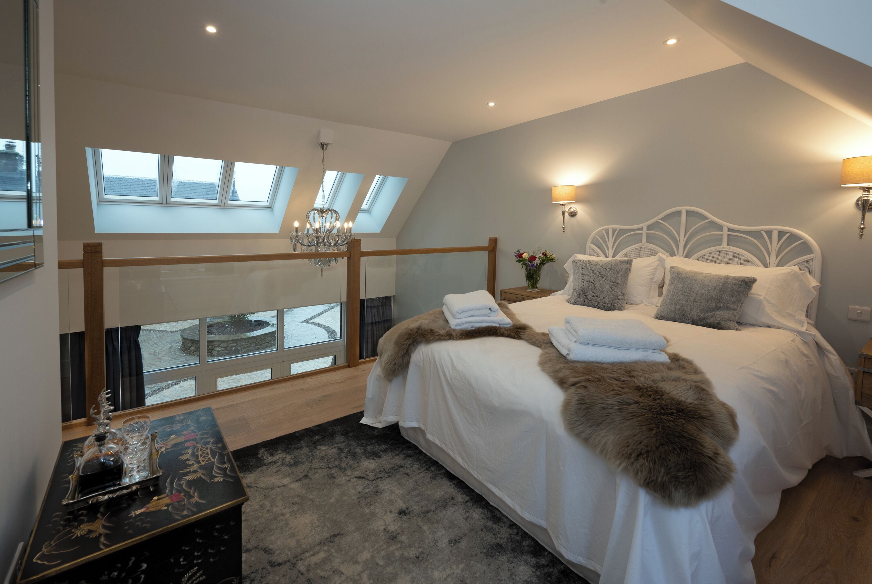 11 bedrooms, iron/ironing board, travel cot, free WiFi