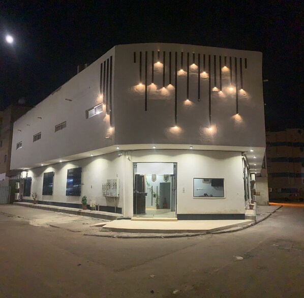 숙박 시설 정면