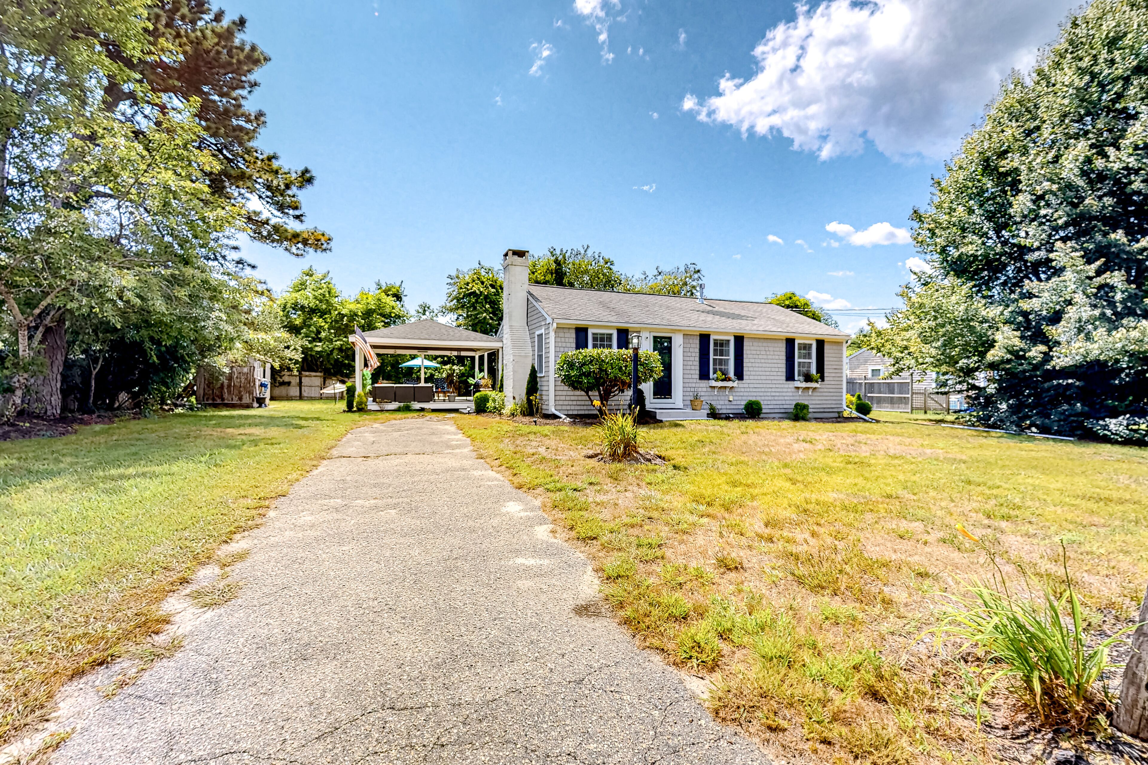 Ocean Breeze Cape Cottage | House in Yarmouth - NO PETS