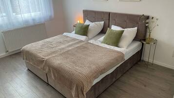 1 Schlafzimmer, Schreibtisch, Bügeleisen/Bügelbrett, WLAN