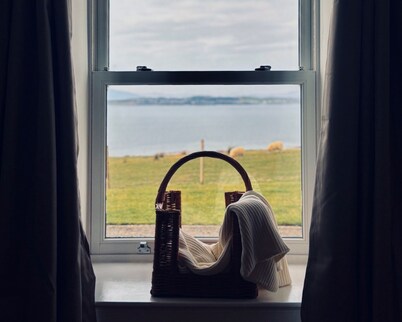 Bracken Cottage - sleeps 4 guests in 2 bedrooms