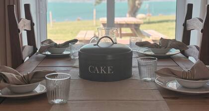 Primrose Cottage - sleeps 4 guests in 2 bedrooms